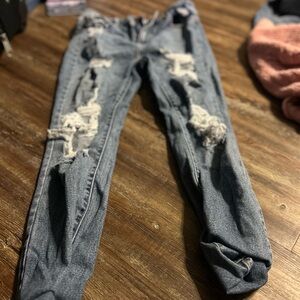 Set of jeans, all size 7 in women’s